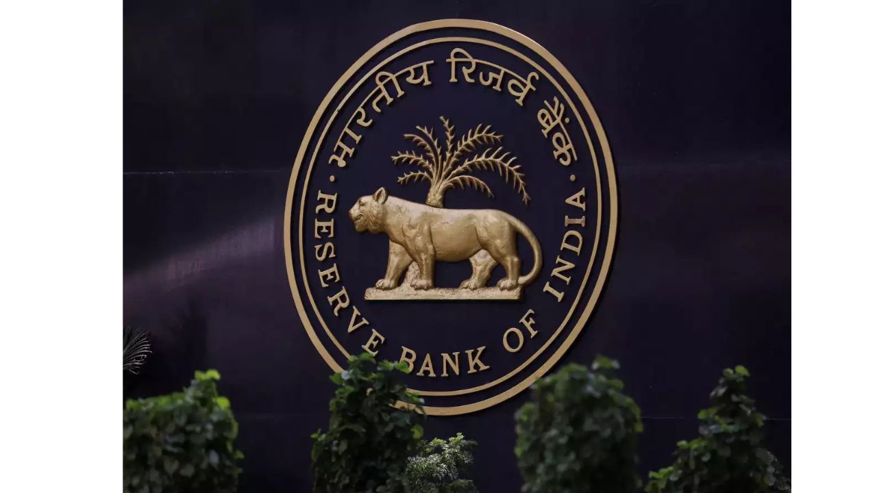 Bank stocks rally up to 3% as RBI announces measures to manage liquidity conditions