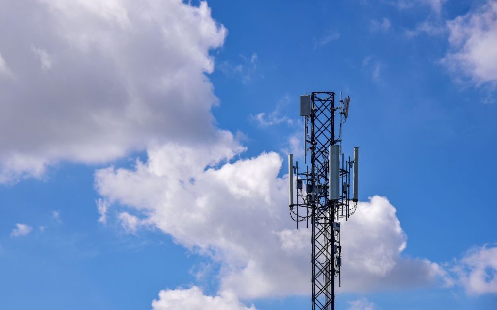 Telecom revenue growth may see a boost in Q4