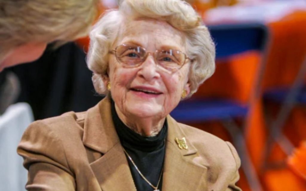 Virginia mccaskey dies