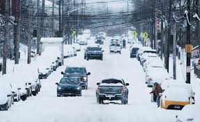 Treacherous Roads in Louisville: Snowy Pileups Bring Traffic to a Halt