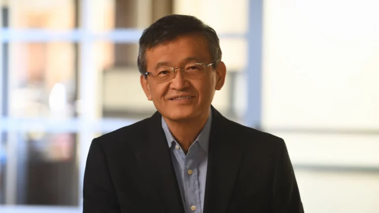 Intel's Bold Move: New CEO Lip-Bu Tan's Plan to Revolutionize Chipmaking!