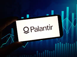 Palantir’s AI Empire: How It’s Cashing In on Billions in Federal Funding!